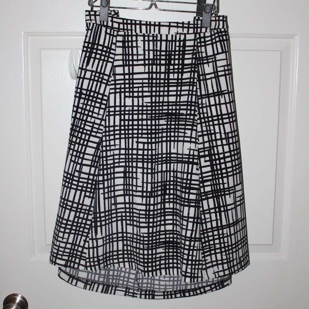 💰3 for $30💰 Ava & Viv Black & White Skater MIDI Skirt Size 20